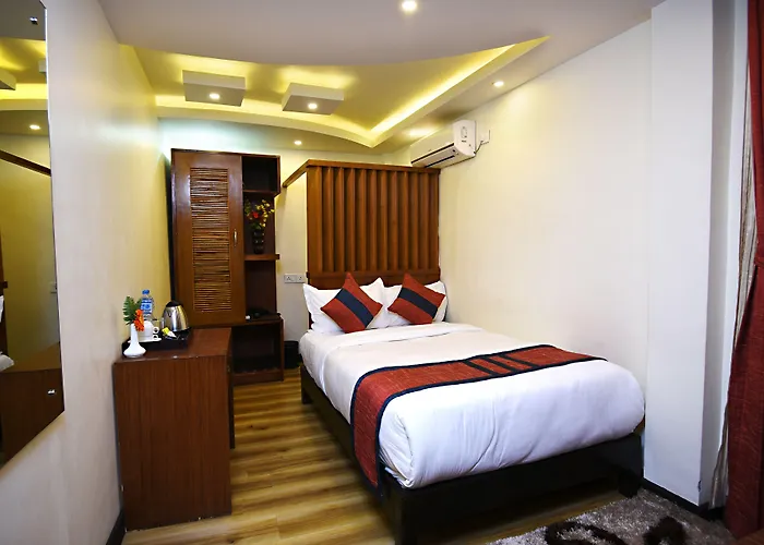 Hotel Jampa 4*