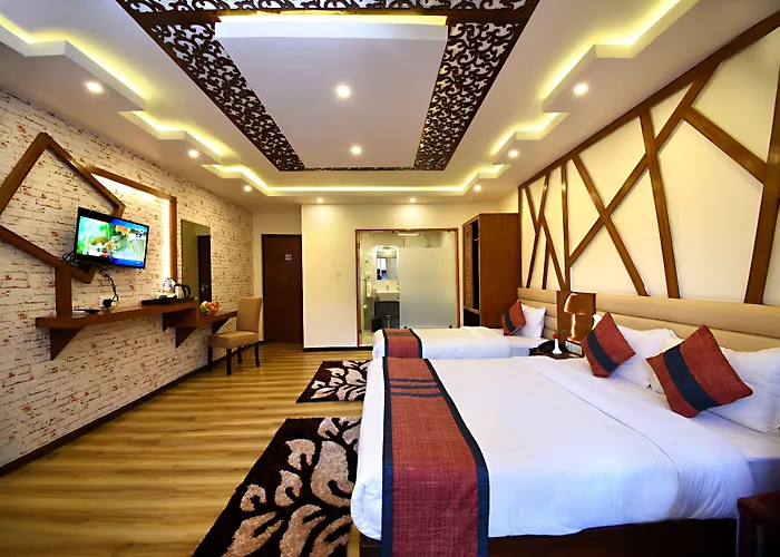 Hotel Jampa 4*