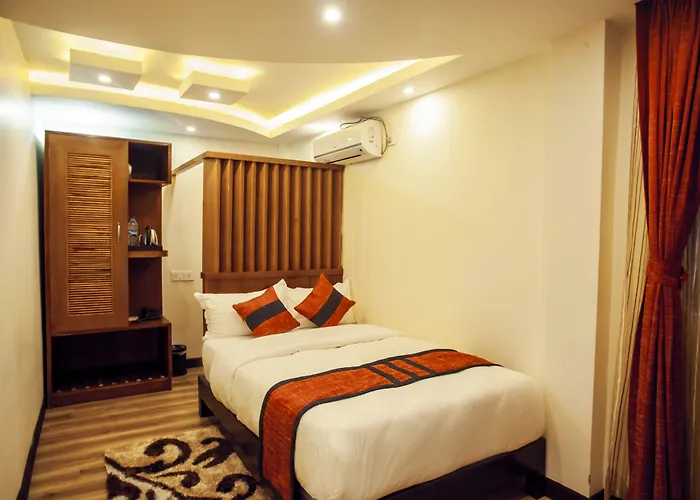 Jampa Hotel 4*